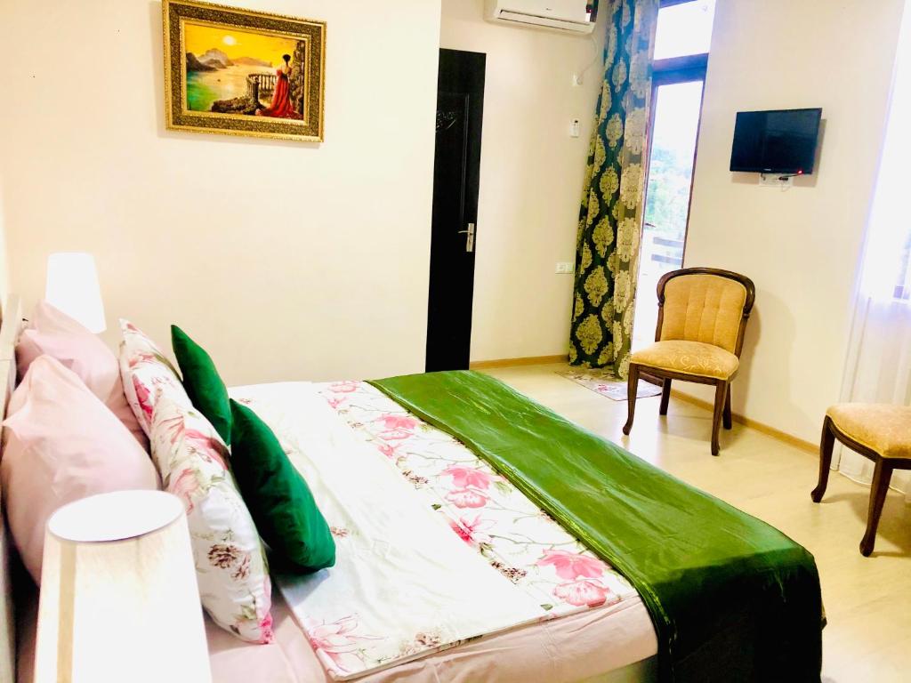 Holiday House Green Cape Batumi room 4